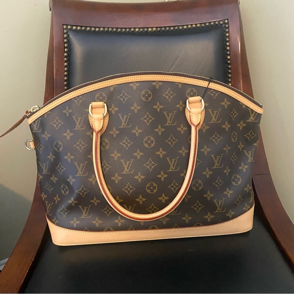 Louis Vuitton Monogram Lock It Horizontal - Picture 6 of 15